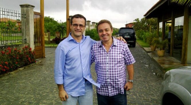 Gugu Liberato passa noite no Mutá no litoral norte de Porto Seguro