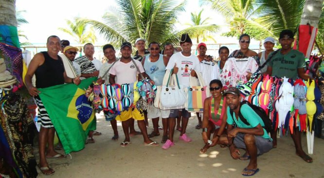 Ambulantes da Praia do Mutá de Porto Seguro estão prontos para Copa