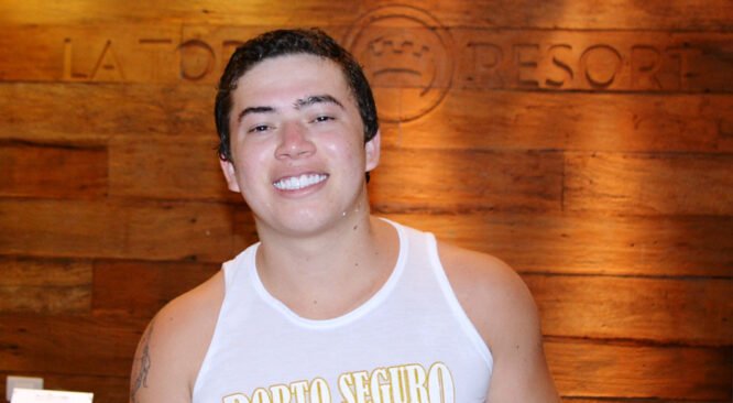 Humorista fenômeno da internet escolhe La Torre Resort para férias em família