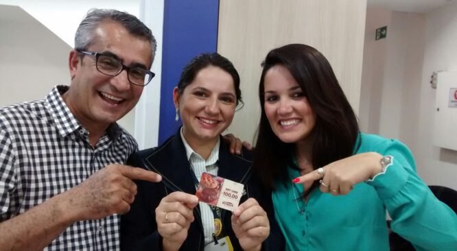 Campanha La Torre-CVC premia vendedores com gift card Outback
